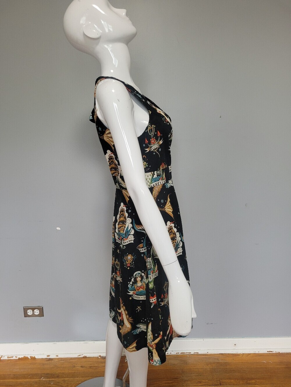 Cherry Velvet Angelina Dress In Sink Or Swim Print, VGUC, Size 1X - Picture 3 of 9